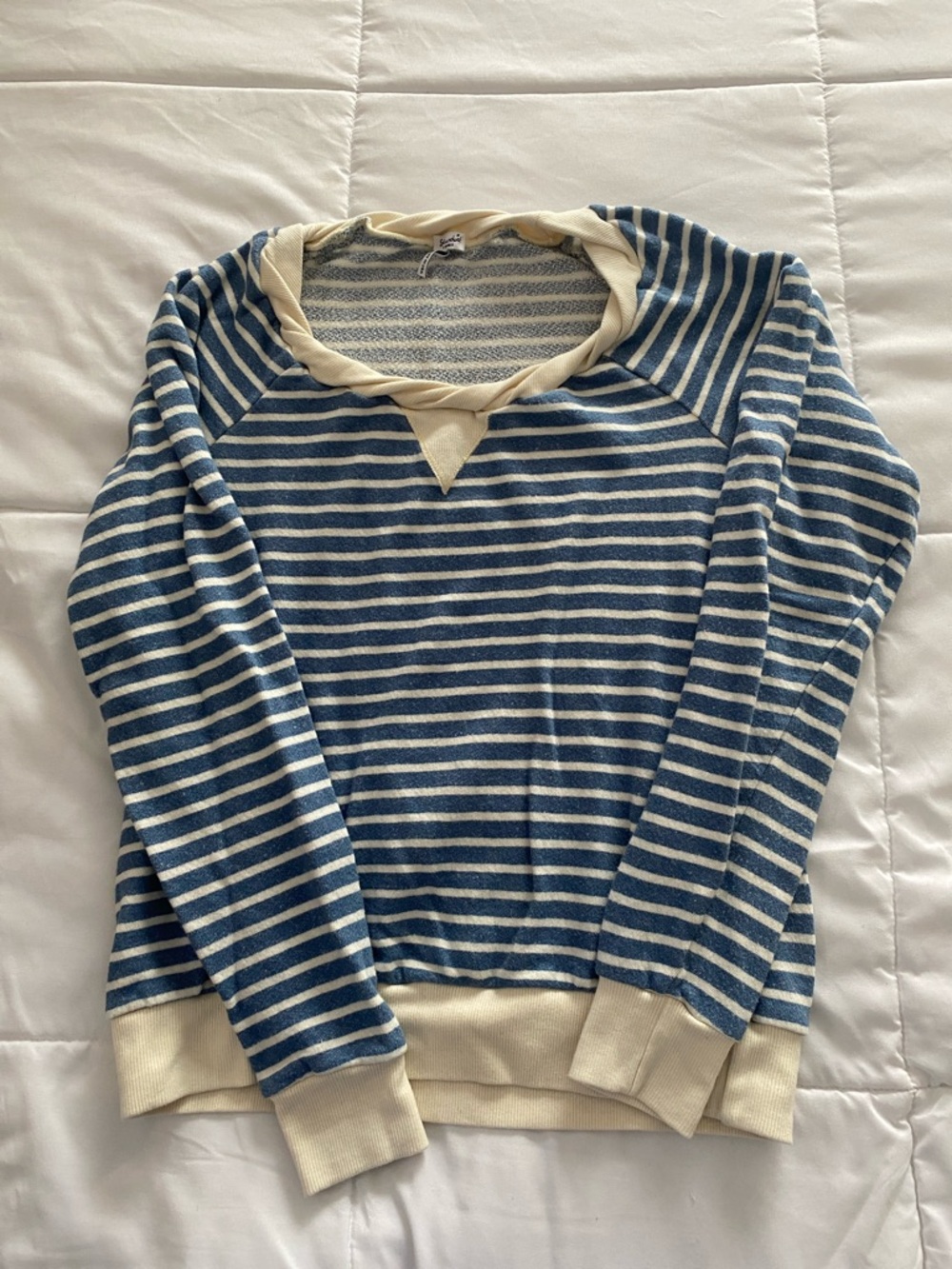 100% cotton Splendid Striped Blue and Cream Women's Pullover Sweater